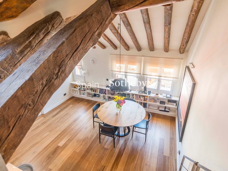 Penthouse for Rent in Madrid, Madrid 24