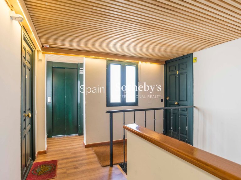 Penthouse for Rent in Madrid, Madrid 40