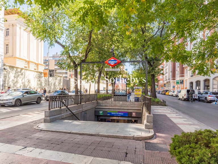 Apartment for Sale in Madrid, Madrid 11