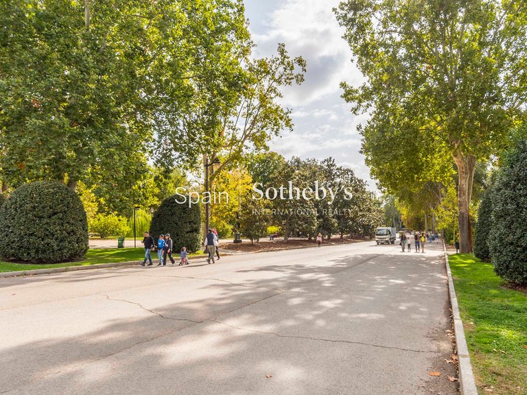 Apartment for Sale in Madrid, Madrid 22