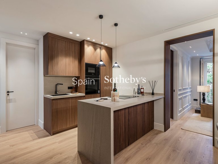 Apartment for Sale in Madrid, Madrid 2