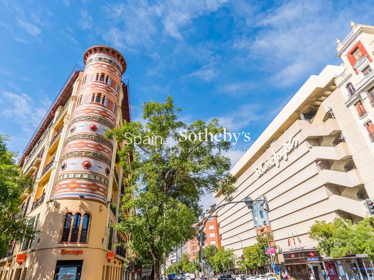 Apartment for Sale in Madrid, Madrid 16