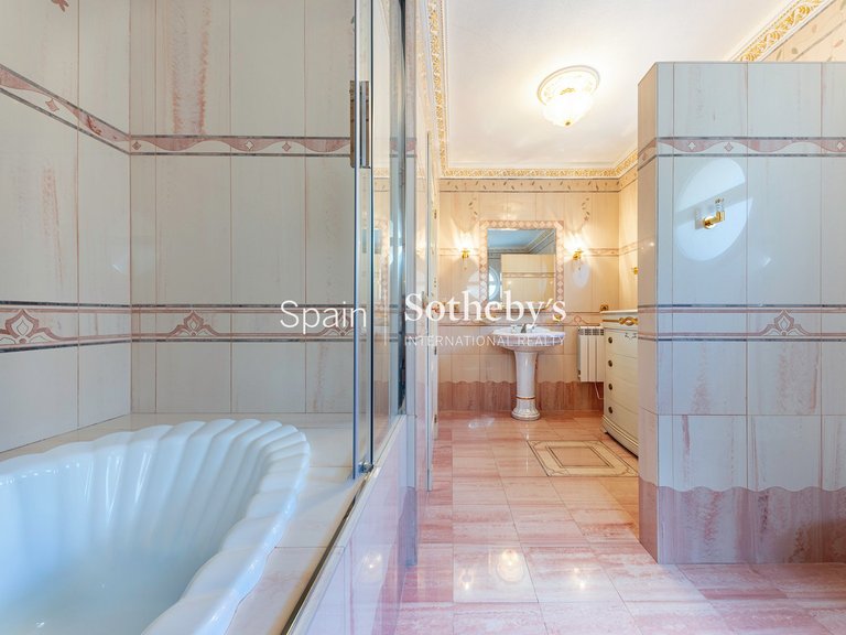 Villa for Sale in Altea, Alicante 39