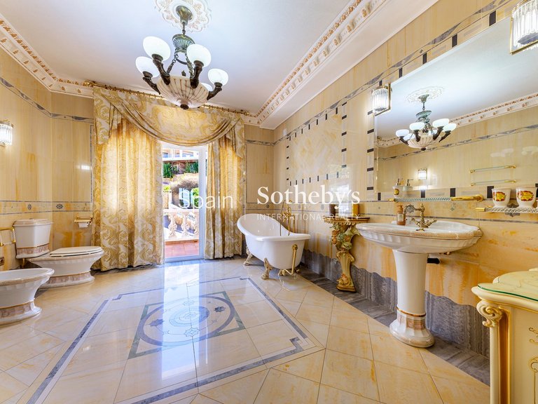 Villa for Sale in Altea, Alicante 21