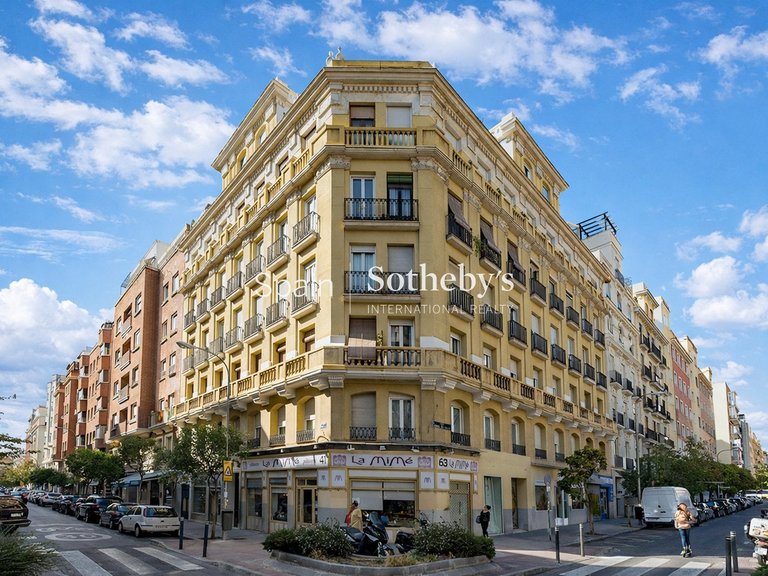 Apartment for Sale in Madrid, Madrid 14