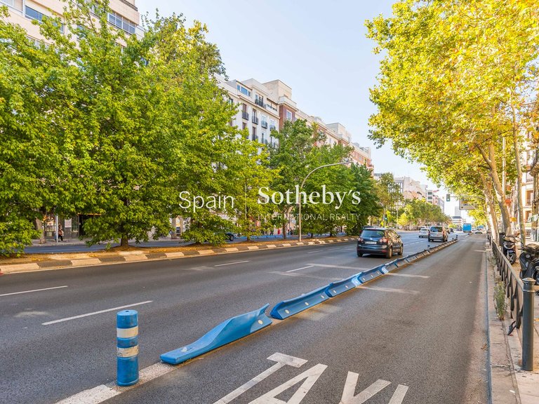 Apartment for Sale in Madrid, Madrid 16
