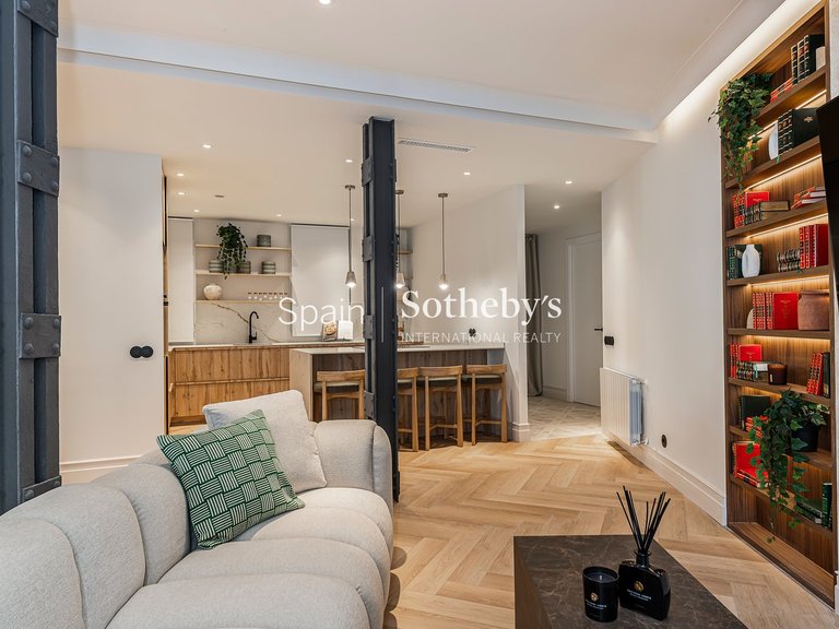Apartment for Sale in Madrid, Madrid 6