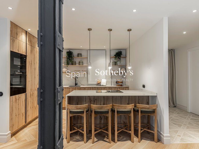 Apartment for Sale in Madrid, Madrid 5