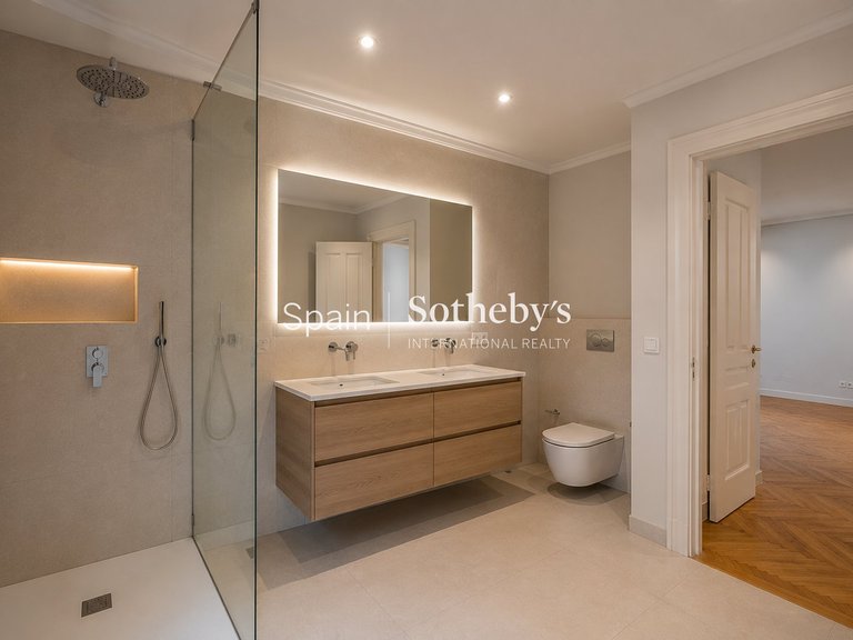 Apartment for Sale in Madrid, Madrid 9