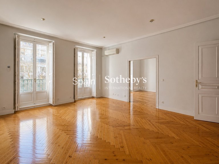 Apartment for Sale in Madrid, Madrid 2