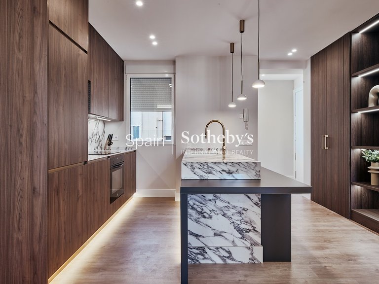 Apartment for Sale in Madrid, Madrid 13