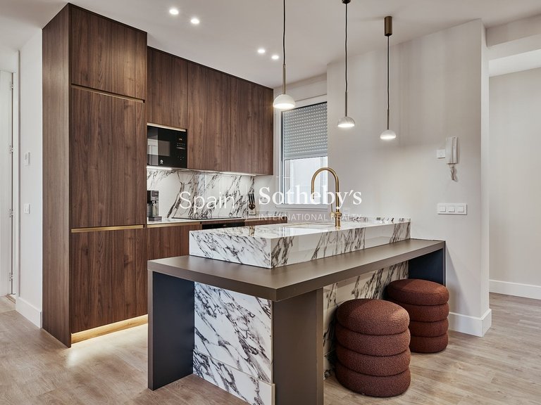 Apartment for Sale in Madrid, Madrid 11