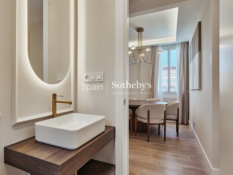 Apartment for Sale in Madrid, Madrid 27