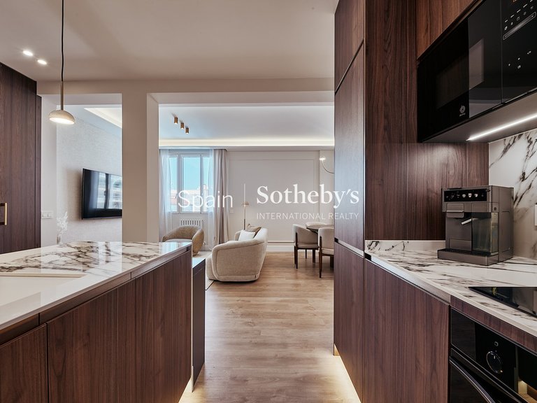 Apartment for Sale in Madrid, Madrid 8