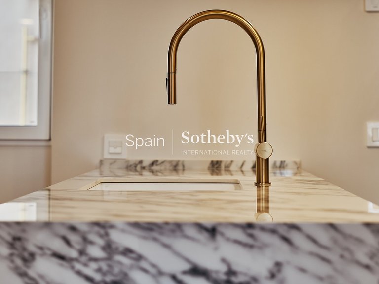 Apartment for Sale in Madrid, Madrid 35