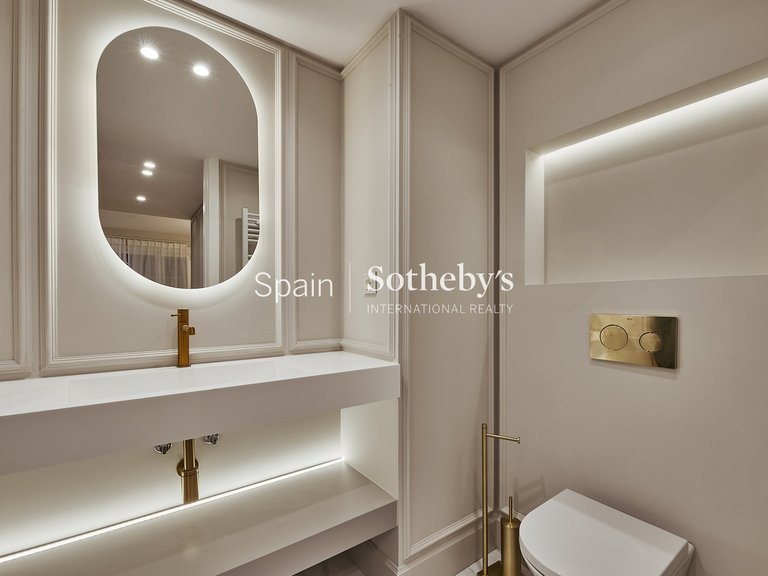 Apartment for Sale in Madrid, Madrid 19
