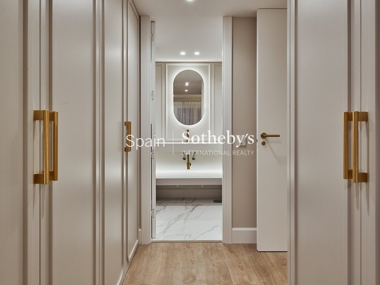 Apartment for Sale in Madrid, Madrid 23