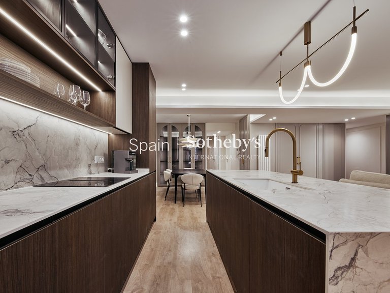Apartment for Sale in Madrid, Madrid 11