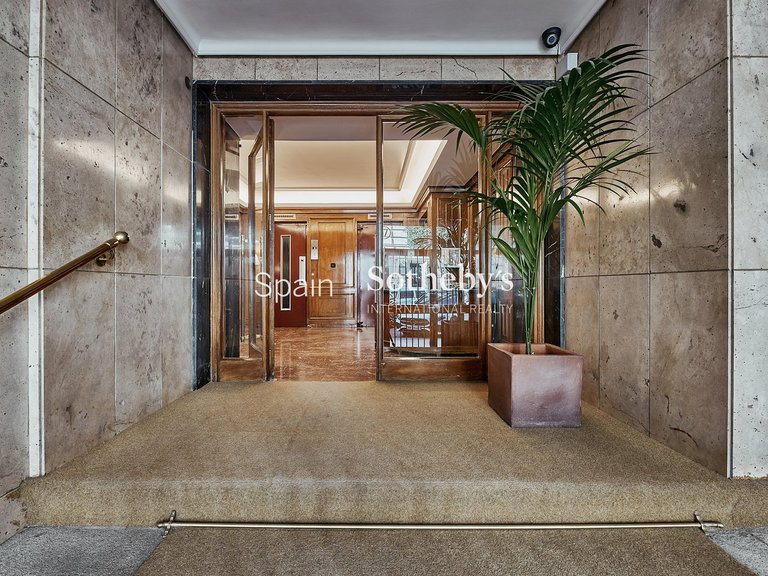 Apartment for Sale in Madrid, Madrid 32