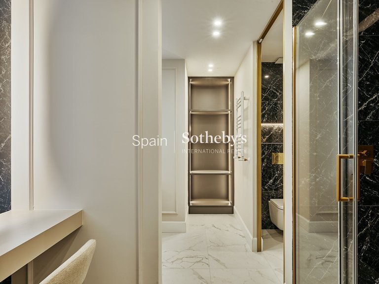 Apartment for Sale in Madrid, Madrid 20