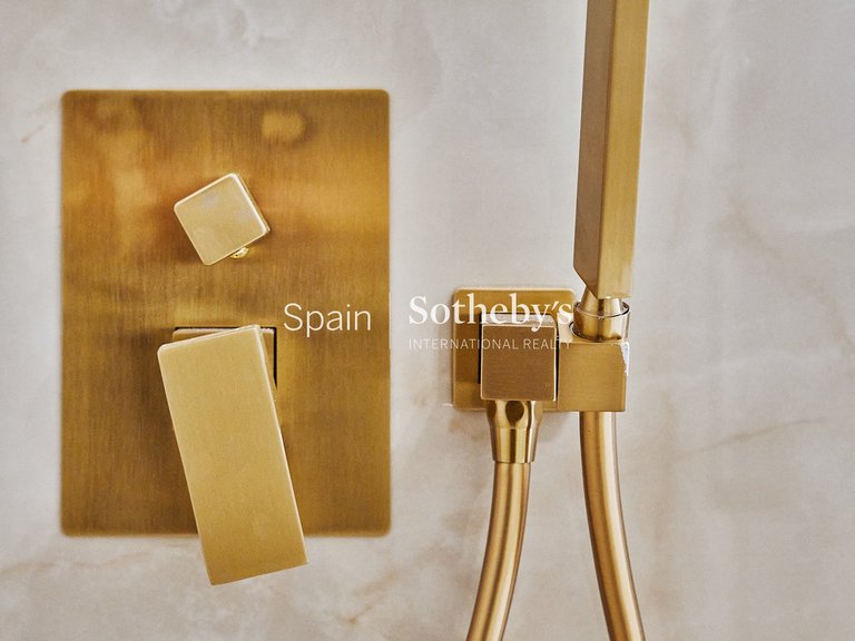 Apartment for Sale in Madrid, Madrid 21
