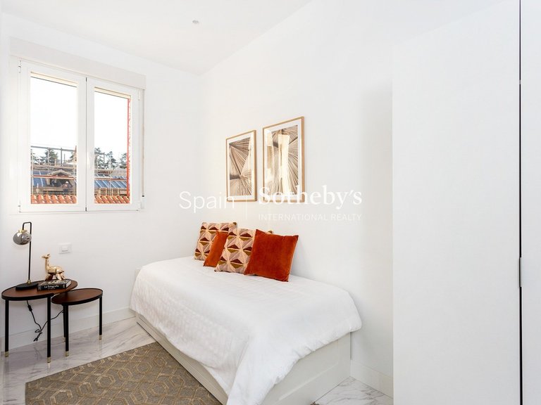 Apartment for Sale in Madrid, Madrid 13