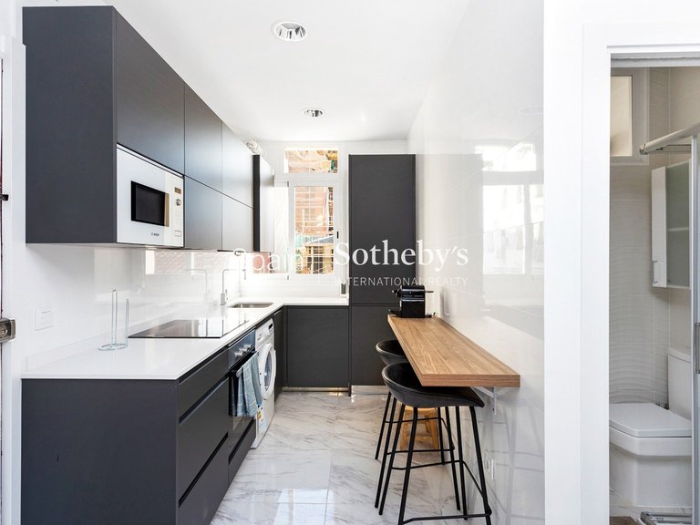 Apartment for Sale in Madrid, Madrid 5