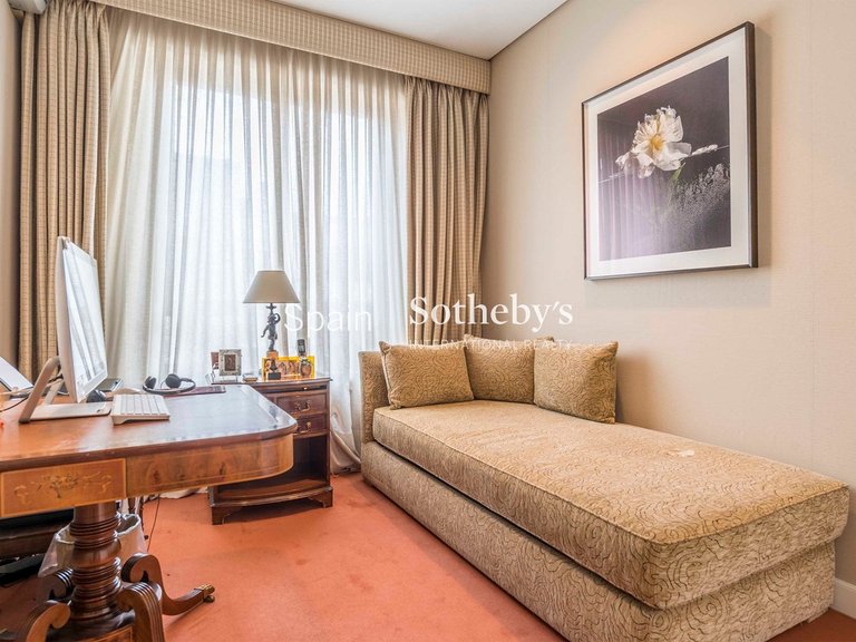 Apartment for Sale in Madrid, Madrid 13