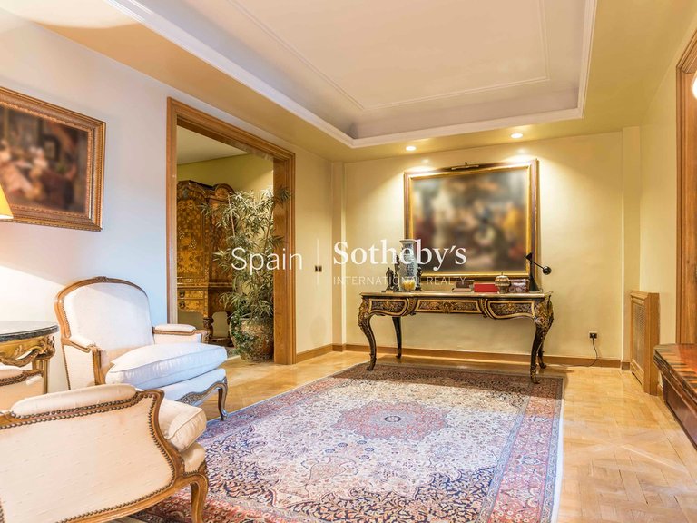 Apartment for Sale in Madrid, Madrid 5