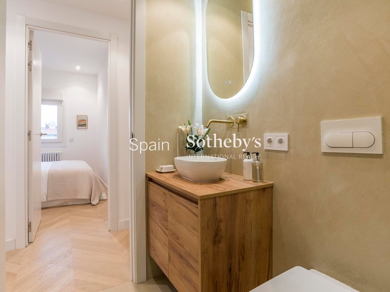 Apartment for Sale in Madrid, Madrid 26