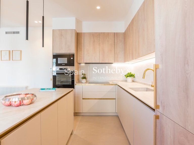 Apartment for Sale in Madrid, Madrid 15