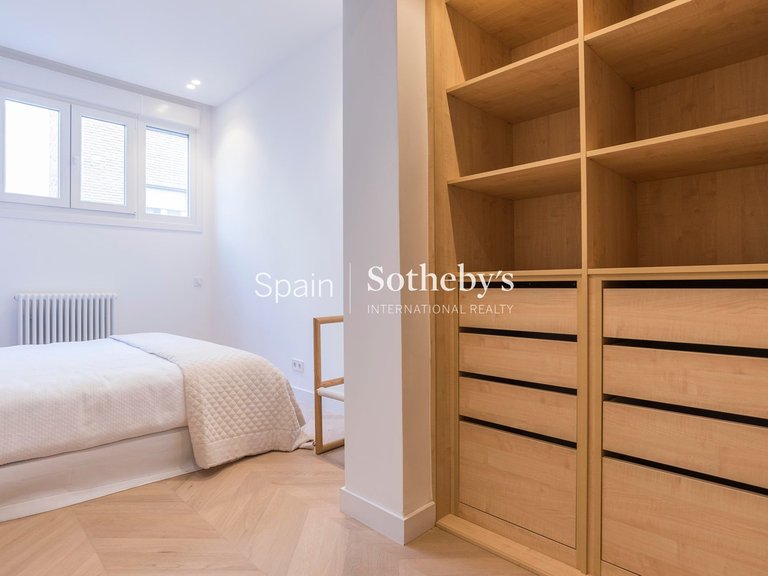 Apartment for Sale in Madrid, Madrid 40