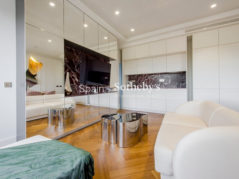 Apartment for Sale in Madrid, Madrid 5