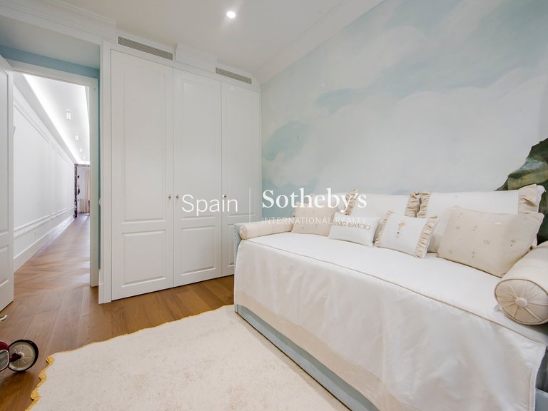 Apartment for Sale in Madrid, Madrid 27
