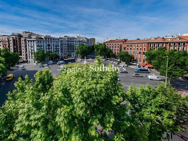 Apartment for Sale in Madrid, Madrid 11