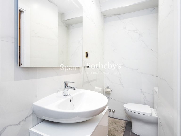 Apartment for Sale in Madrid, Madrid 13