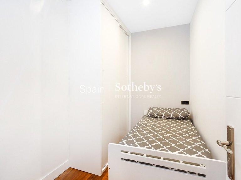 Apartment for Sale in Madrid, Madrid 17