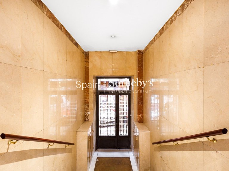 Apartment for Sale in Madrid, Madrid 21