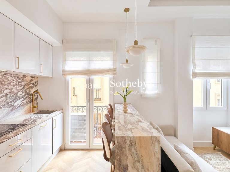 Apartment for Sale in Madrid, Madrid 2