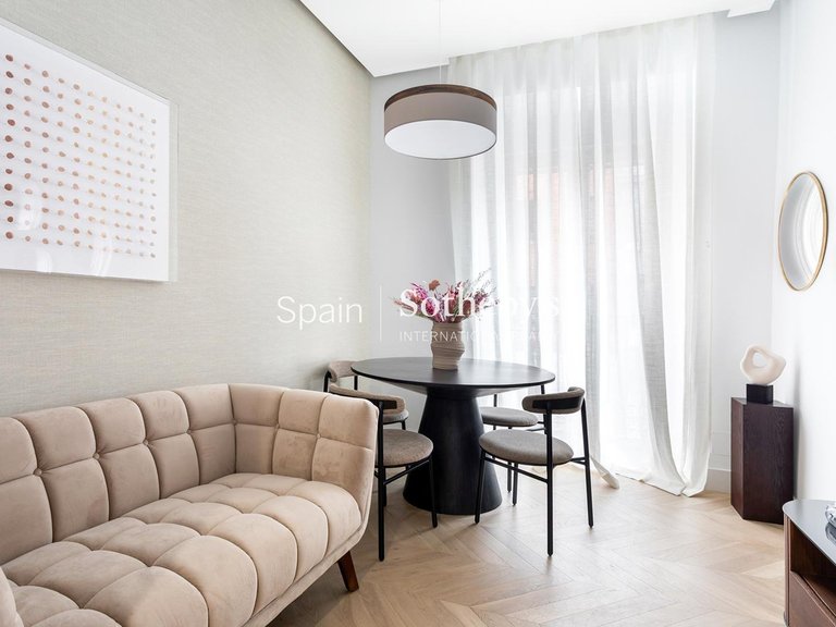 Apartment for Sale in Madrid, Madrid 6