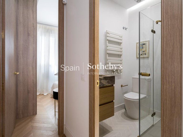 Apartment for Sale in Madrid, Madrid 8