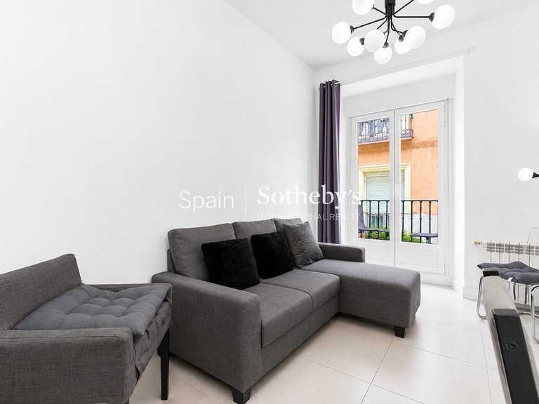 Apartment for Sale in Madrid, Madrid 5