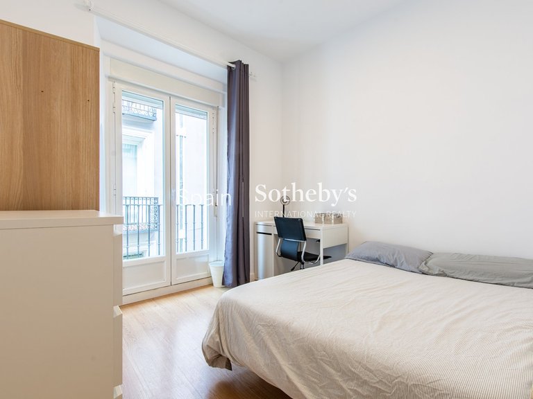 Apartment for Sale in Madrid, Madrid 14