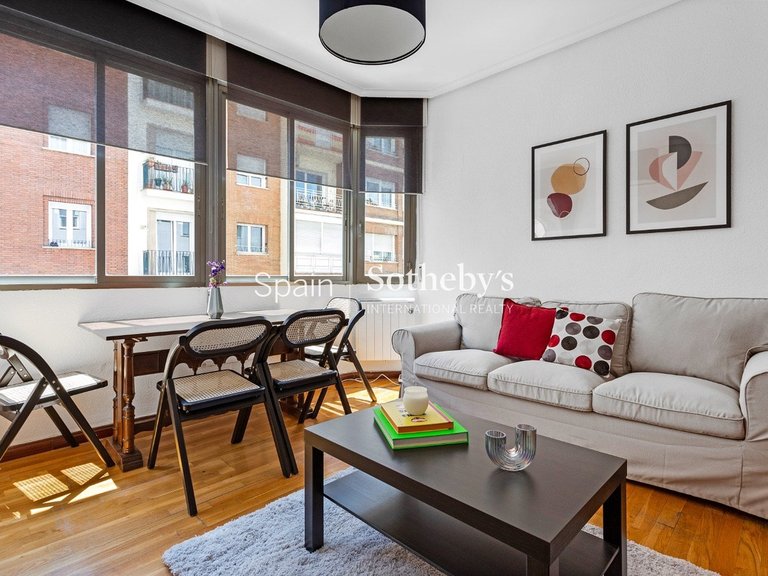Apartment for Sale in Madrid, Madrid 5