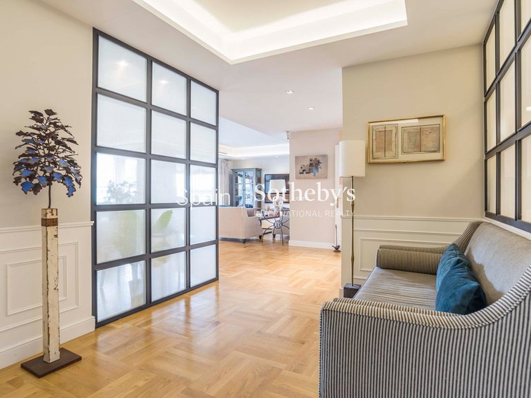 Apartment for Sale in Madrid, Madrid 18