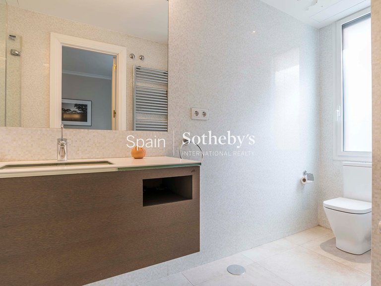 Apartment for Sale in Madrid, Madrid 35