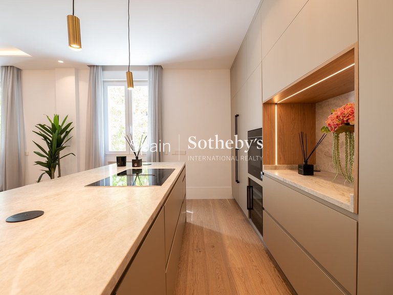 Apartment for Sale in Madrid, Madrid 12