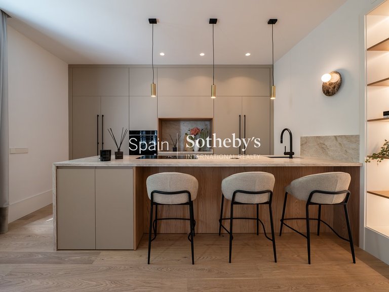 Apartment for Sale in Madrid, Madrid 8