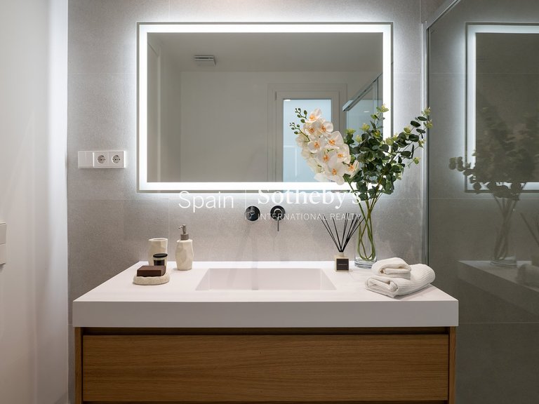 Apartment for Sale in Madrid, Madrid 22