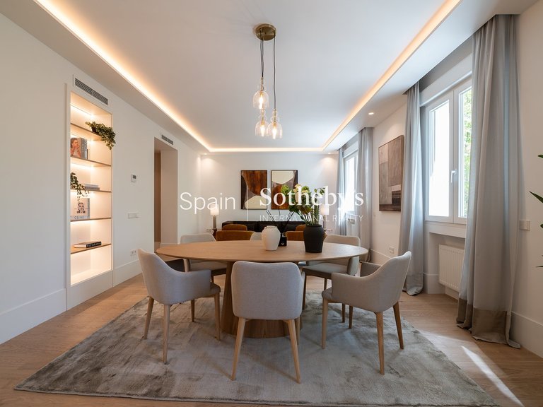 Apartment for Sale in Madrid, Madrid 5